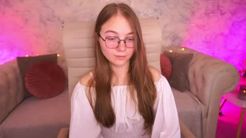 Snapshot of arrinawair chatting on 22, 6, 2026 arrinawair online show from 22, 6, 2026