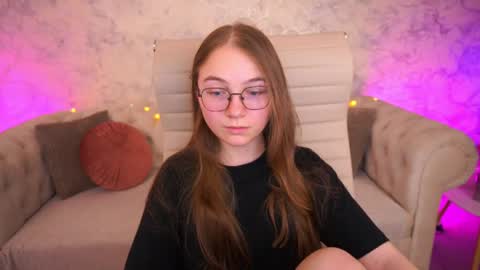 Snapshot of arrinawair chatting on 23, 6, 2026 arrinawair online show from 23, 6, 2026