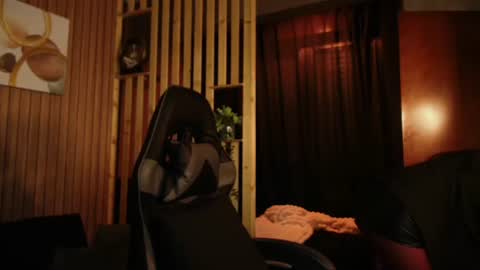      online show from 11, 6, 2026