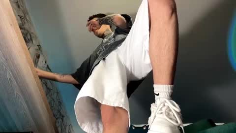   online show from 15, 1, 2025