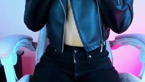 artemisa_leon online show from 18, 9, 2025