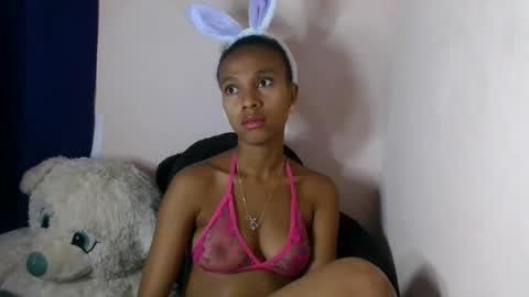 Snapshot of artsloveyou chatting on 11, 7, 2026 artsloveyou online show from 11, 7, 2026