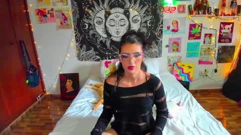 Isabella Cherry online show from 18, 3, 2026
