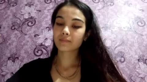 Snapshot of arvillahamner chatting on 4, 12, 2025 Amina online show from 4, 12, 2025