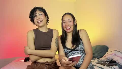 Snapshot of ary_and_kel chatting on 6, 5, 2026 Ariana and Kelsieh online show from 6, 5, 2026