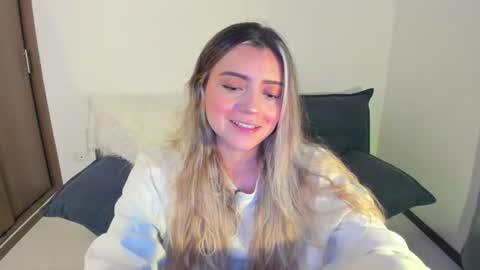 Snapshot of ary_cam230 chatting on 19, 6, 2026 Zahaara online show from 19, 6, 2026