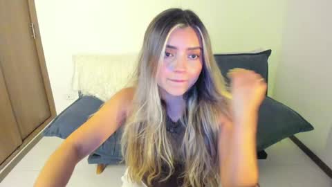 Snapshot of ary_cam230 chatting on 20, 6, 2026 Zahaara online show from 20, 6, 2026