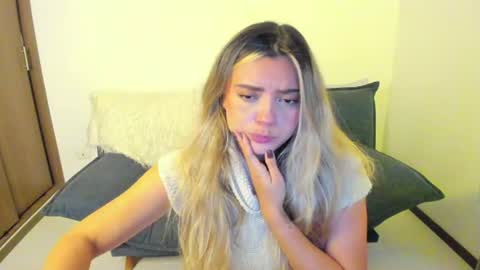 Snapshot of ary_cam230 chatting on 30, 6, 2026 Zahaara online show from 30, 6, 2026