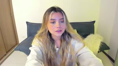 Snapshot of ary_cam230 chatting on 8, 7, 2026 Zahaara online show from 8, 7, 2026