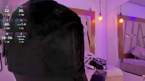 Ary Cooper online show from 3, 3, 2025