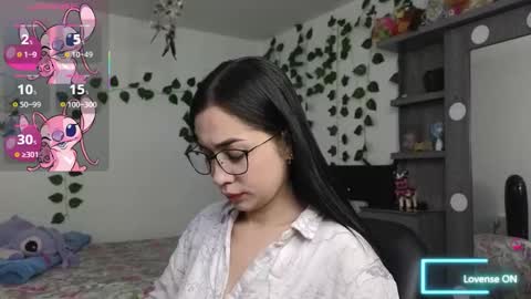 Snapshot of asenaesmee chatting on 6, 10, 2025 Asena online show from 6, 10, 2025