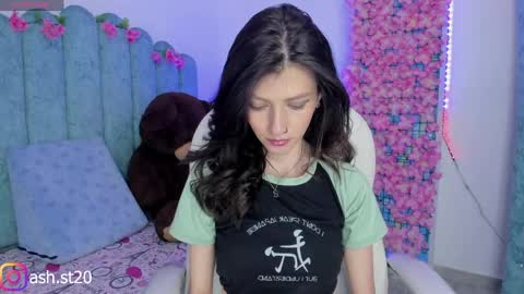 Snapshot of ash_20_ chatting on 19, 5, 2026 A S H online show from 19, 5, 2026