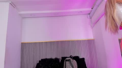 ash_valentine online show from 1, 6, 2026