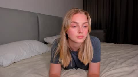 your pretty Ashley online show from 1, 8, 2026