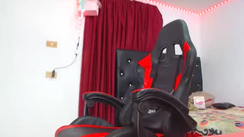 ashelyhots9inches online show from 27, 11, 2025