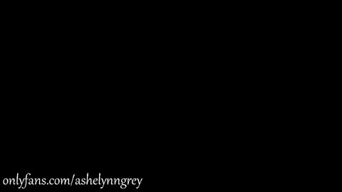 Snapshot of ashelynngrey1986 chatting on 9, 4, 2026 Ashelynn Grey online show from 9, 4, 2026