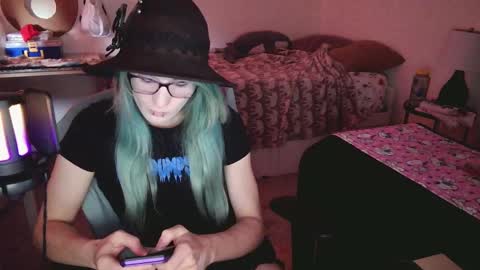 Ashley Scarlett online show from 19, 9, 2025