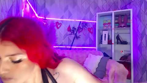 Ashey online show from 9, 11, 2025