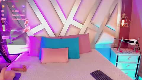 Snapshot of ashleey_bell_ chatting on 22, 4, 2026 Ashley online show from 22, 4, 2026