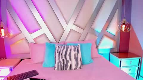 Snapshot of ashleey_bell_ chatting on 1, 8, 2026 Ashley online show from 1, 8, 2026