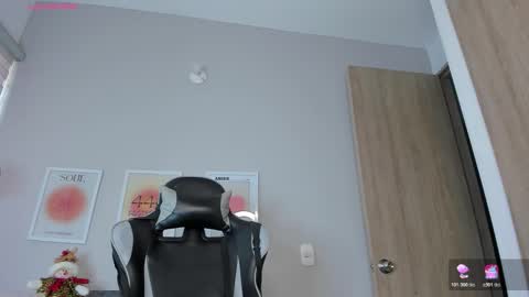 A S H L E Y online show from 26, 11, 2025