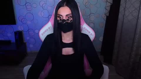   Yasmina   online show from 25, 11, 2025