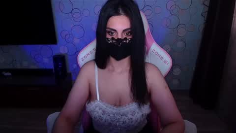  Yasmina   online show from 26, 5, 2026