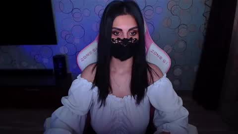   Yasmina   online show from 29, 5, 2026