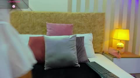 ashley online show from 22, 1, 2025