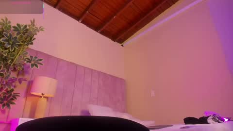 ashley_beaomunt online show from 17, 4, 2026