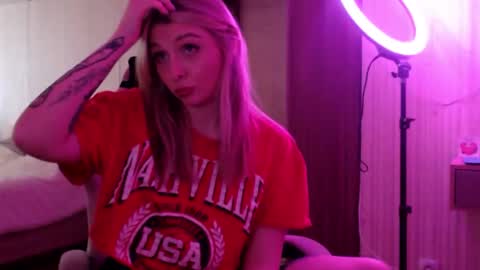 Ashley Matthew online show from 10, 3, 2026