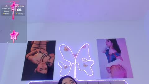 Snapshot of ashley_piinkk chatting on 4, 5, 2026 Ashley online show from 4, 5, 2026