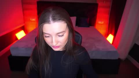 ashleybaee online show from 2, 12, 2025