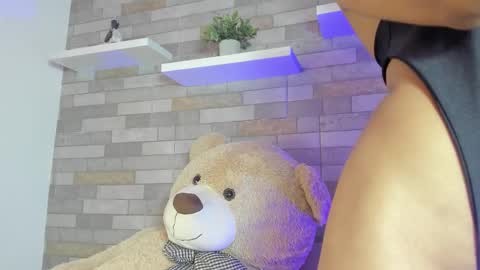 AshleyHill online show from 25, 11, 2025