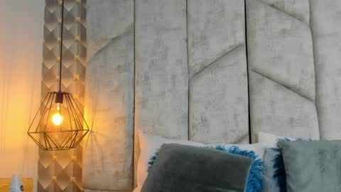 AshleyHill online show from 8, 4, 2026