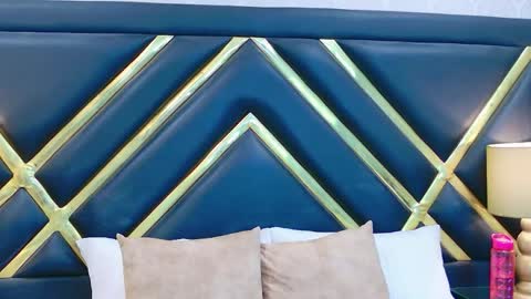 AshleyRoberh online show from 18, 4, 2026