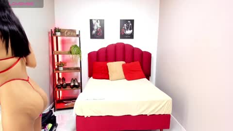 Snapshot of ashleyrobert_ chatting on 6, 12, 2024 ashleyrobert_ online show from 6, 12, 2024