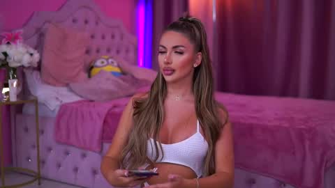 Ashley online show from 6, 3, 2025