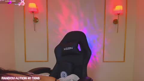 Snapshot of ashleyy__fox chatting on 21, 5, 2026 Hi Im Ashley Dont forget to follow me to have me close to you online show from 21, 5, 2026