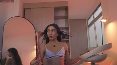 Snapshot of ashleyyfox_ chatting on 29, 7, 2026 Ashley Fox online show from 29, 7, 2026