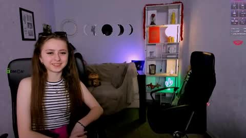 Snapshot of ashli_bright chatting on 8, 5, 2026 Ashli online show from 8, 5, 2026