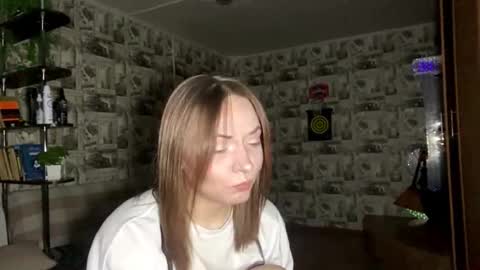 Lily online show from 25, 3, 2026