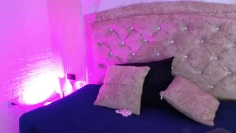 Snapshot of ashlybloom1 chatting on 19, 5, 2026 ashlybloom1 online show from 19, 5, 2026
