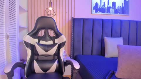 ashlye_miller_ online show from 19, 4, 2026