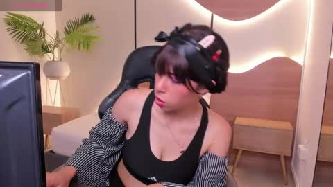 Snapshot of asia_miracle chatting on 15, 5, 2026 A S I A online show from 15, 5, 2026