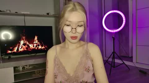 Snapshot of asian_euphoria chatting on 22, 7, 2026 Dju online show from 22, 7, 2026