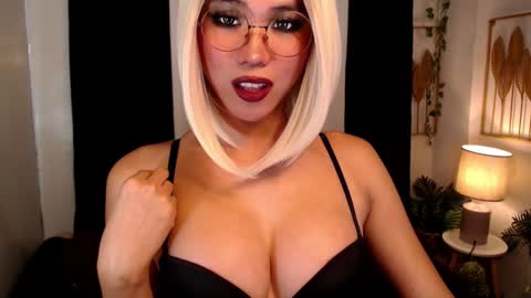 hinata online show from 10, 12, 2024