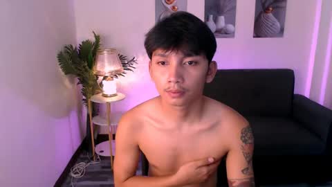 Snapshot of asian_hugedickx chatting on 31, 7, 2026 asian_hugedickx online show from 31, 7, 2026