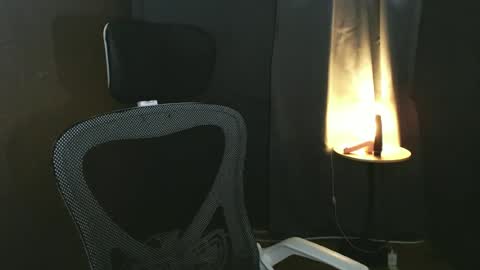 Snapshot of asian_hunk_moreno chatting on 18, 6, 2026 Yuri online show from 18, 6, 2026