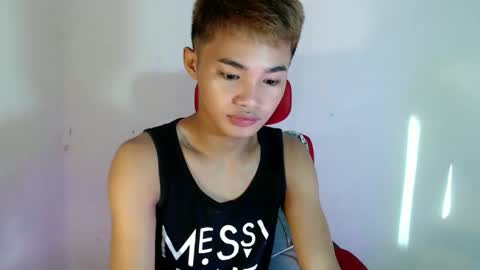 Snapshot of asian_lover05 chatting on 26, 4, 2026 asian_lover05 online show from 26, 4, 2026